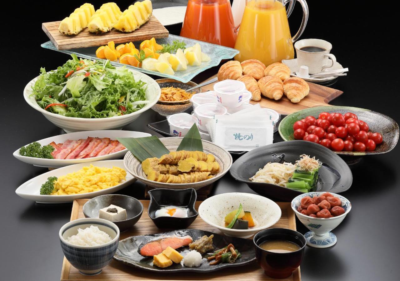 요코테 플라자 호텔 외부 사진